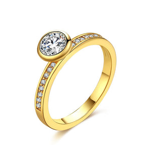 Princess Cut Pav'e Solitaire Cut Ring in Gold