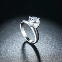 Single Solitaire Princess Cut Engagement Ring Set in White Gold